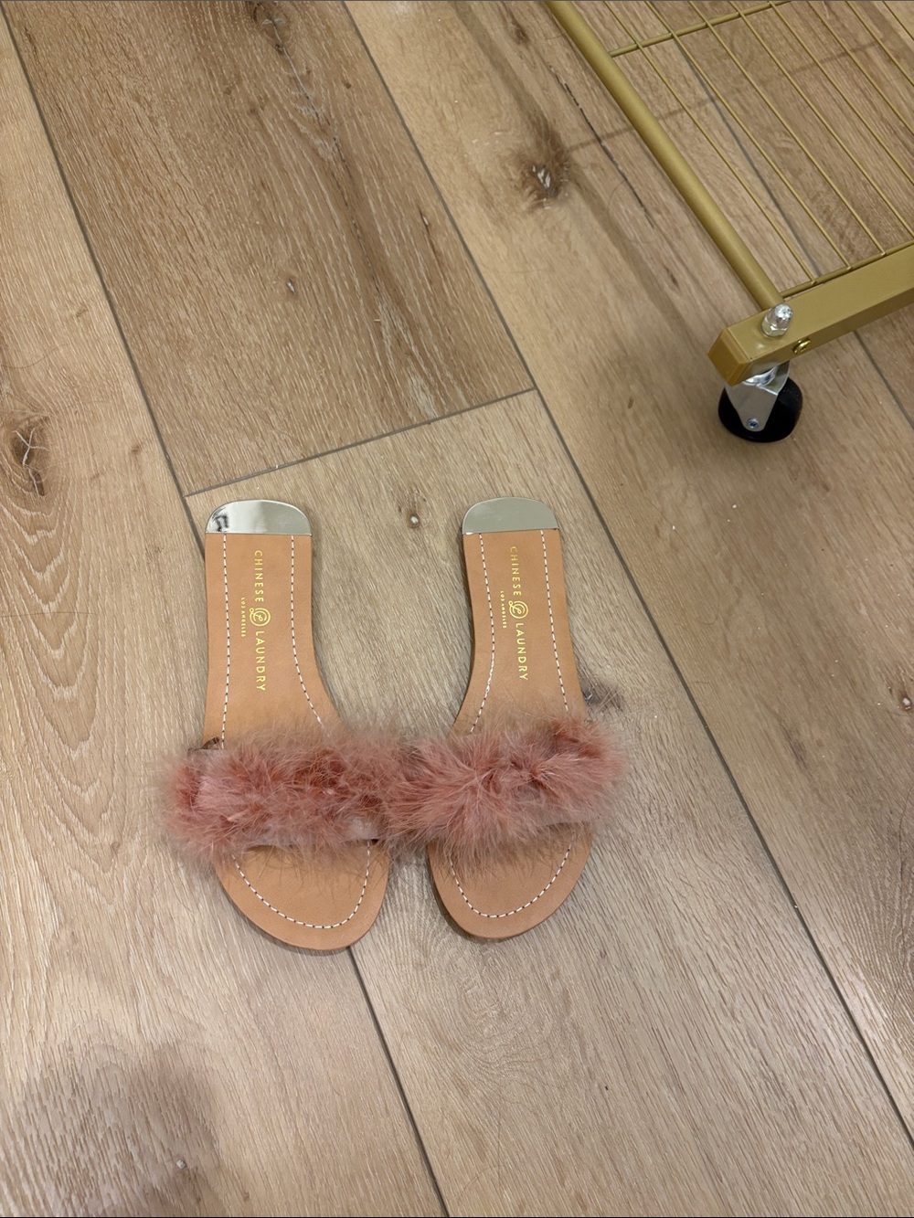 Chinese Laundry Mauve Feather Slide Sandals